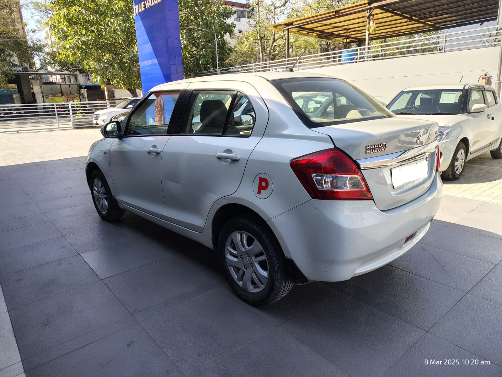 Maruti Suzuki Dzire Lxi – White