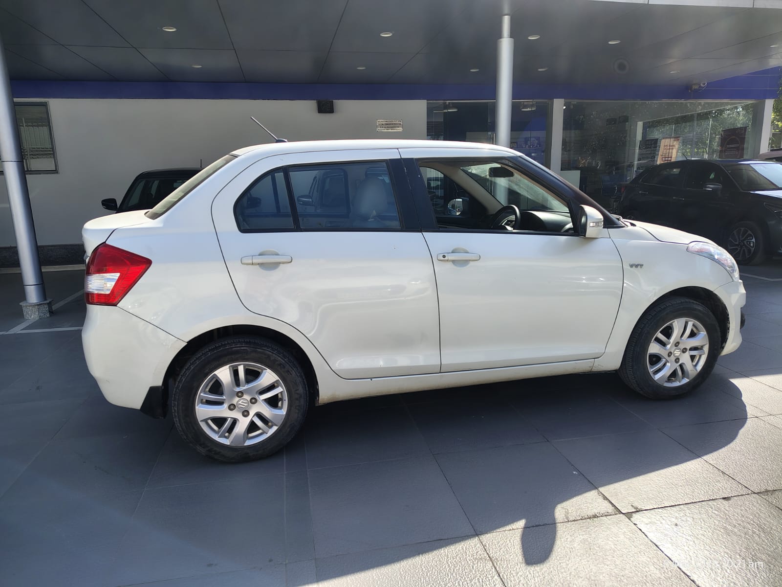 Maruti Suzuki Dzire Lxi – White
