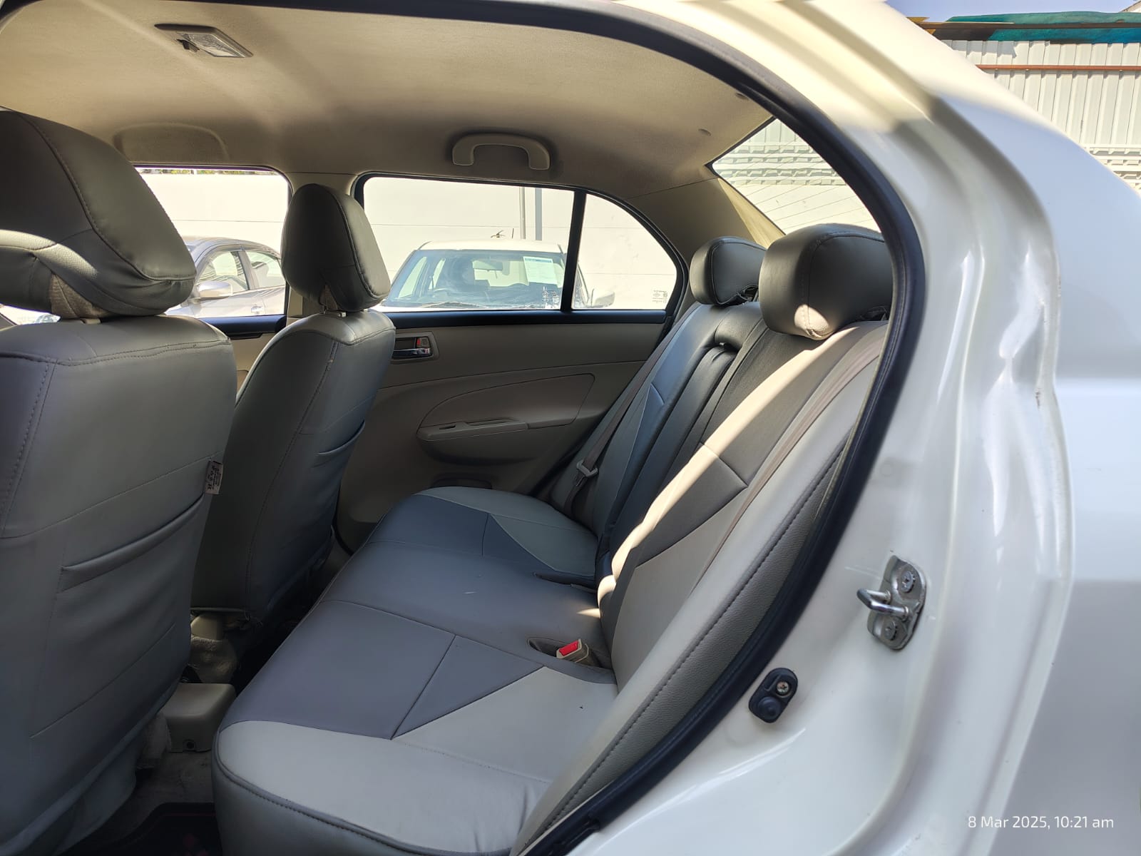 Maruti Suzuki Dzire Lxi – White