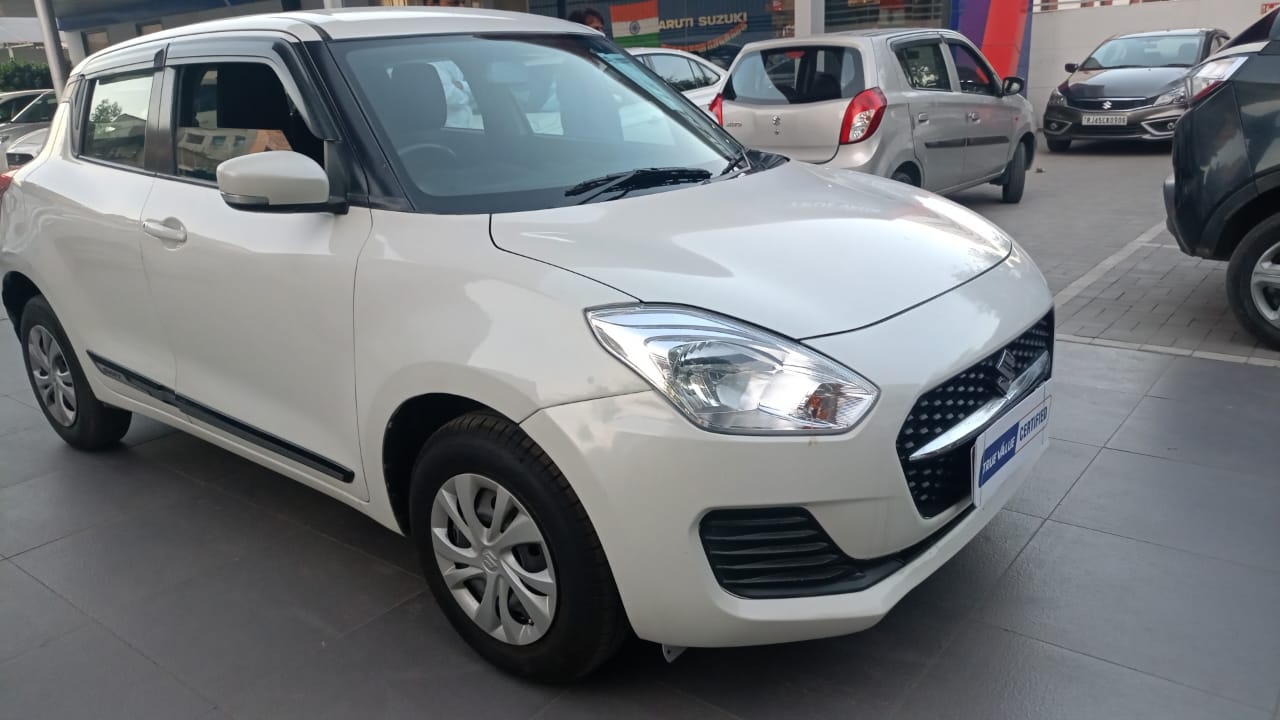 Maruti Suzuki-Swift Vxi – White