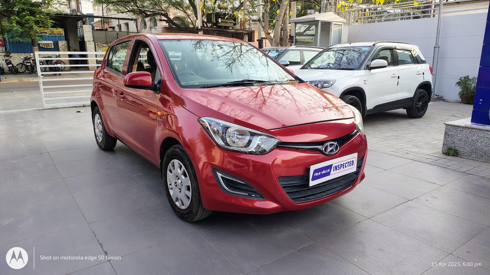 Hyundai- I-20 Magna Red