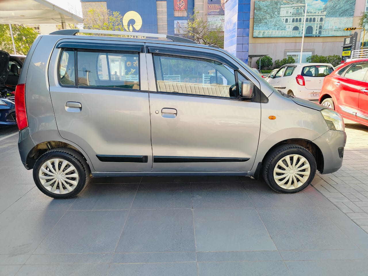 Maruti Suzuki Wagon-r – Vxi – Grey