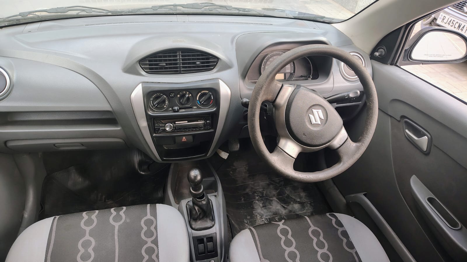 Maruti Suzuki Alto LXI – Grey