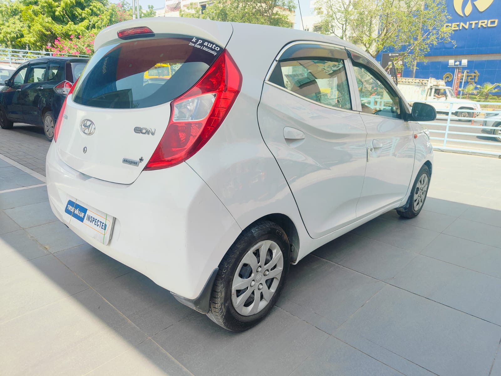 Hyundai-Eon Magana-White