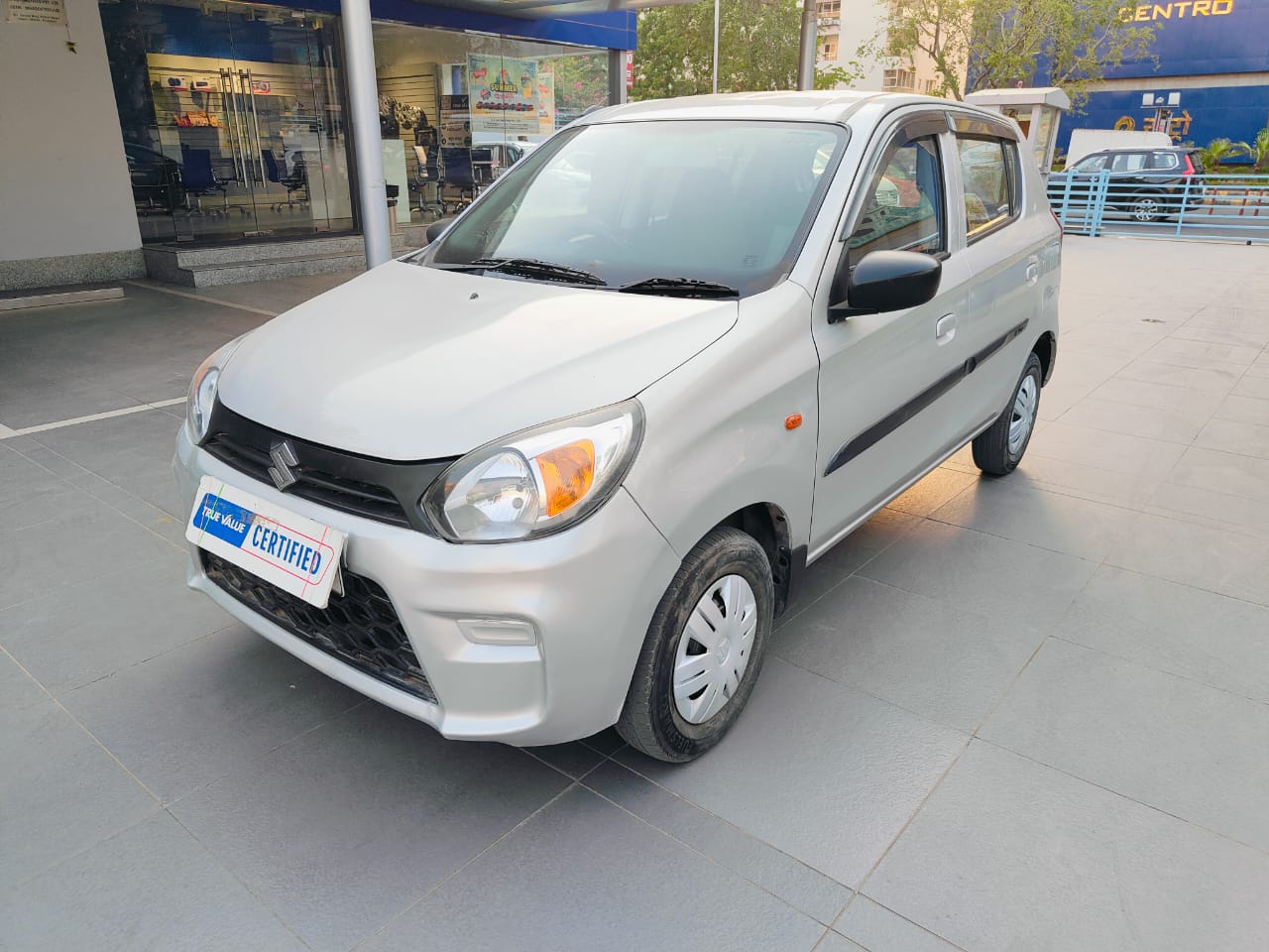 Maruti Suzuki Alto VXI – Silver 1