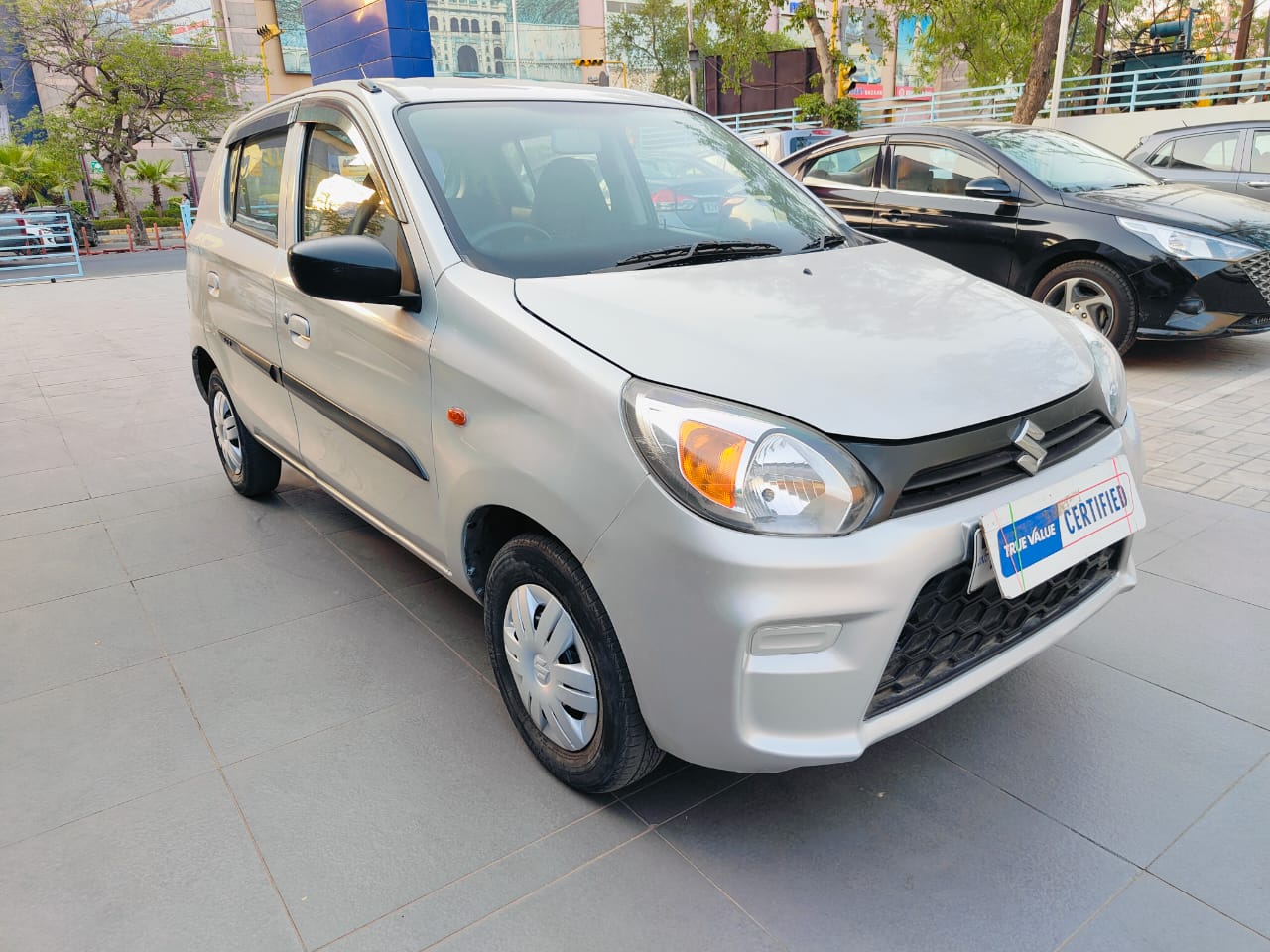 Maruti Suzuki Alto VXI – Silver 1