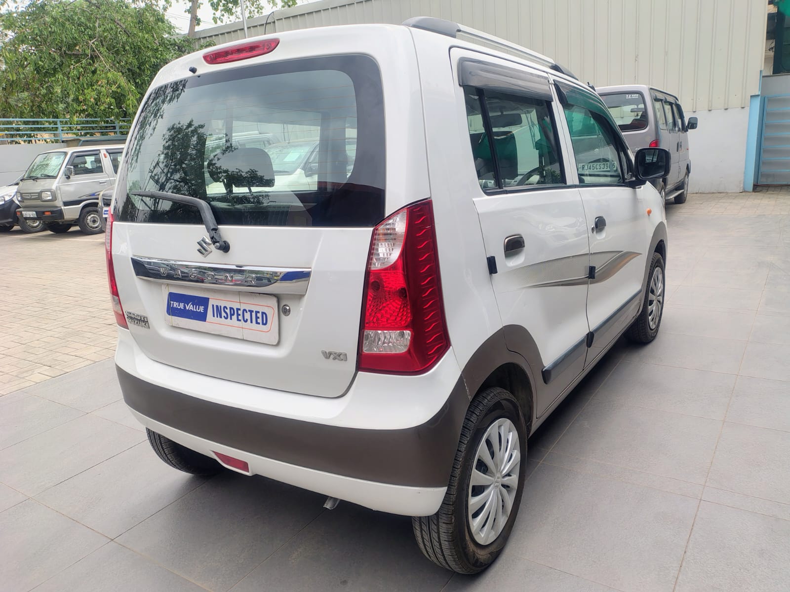 Maruti Suzuki Wagon R VXI – White