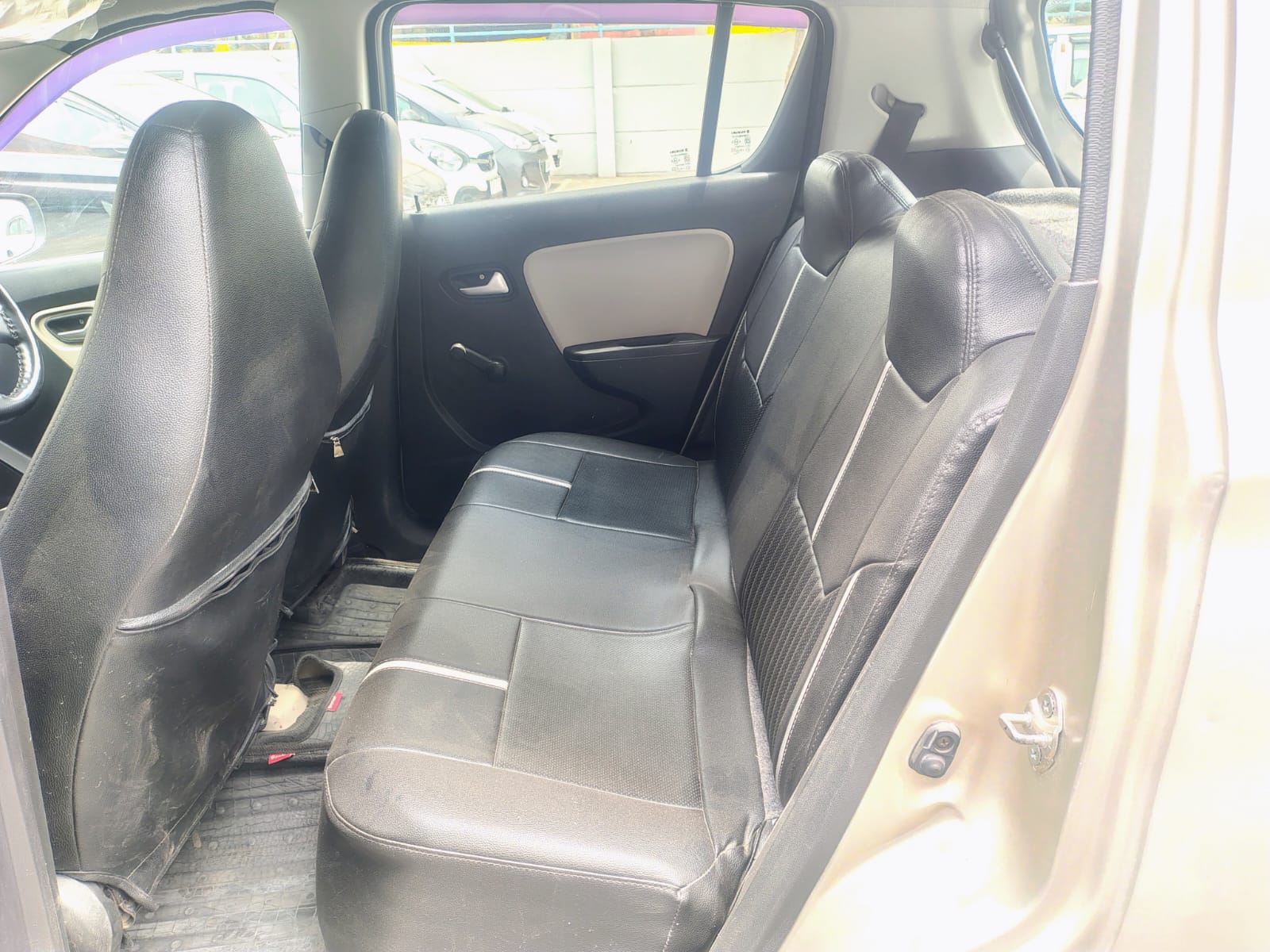 Maruti Suzuki Alto 800 VXI – Silver 1
