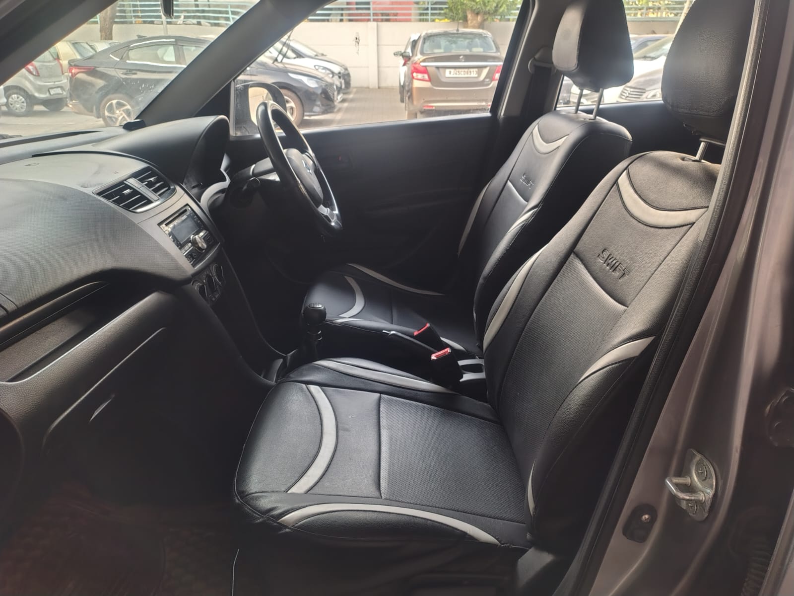 Maruti Suzuki Swift Lxi -Grey